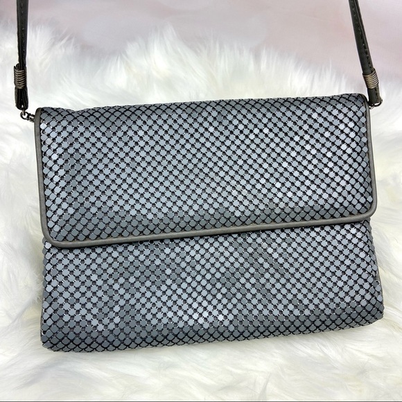 VINTAGE Grey Mesh Whiting and Davis Chain Link Purse Handbag to Crossbody - Picture 3 of 7